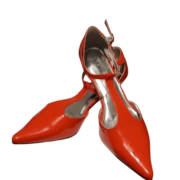 NEW Women's  Kitten Heel T-Strap Patent Dress Pump  SZ.12 - Picture 7 of 11
